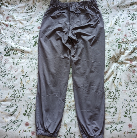 Lululemon Warpstreme 7/8 Joggers - Picture 6 of 9